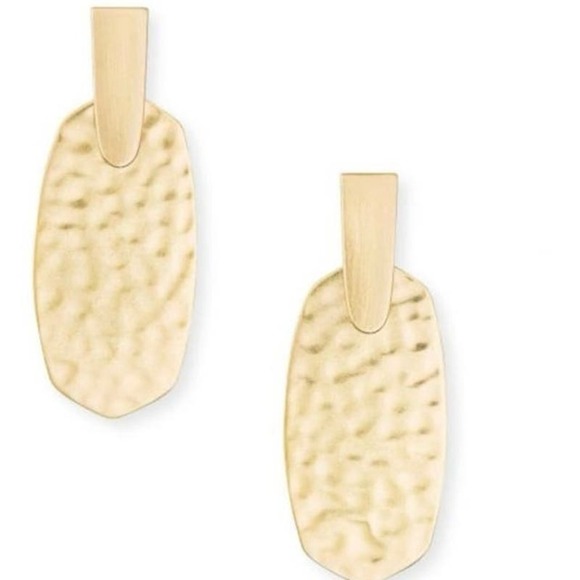 Sold!!!
Kendra Scott Hammered Gold Plated Aragon Dangle Modern Earrings - Picture 2 of 10